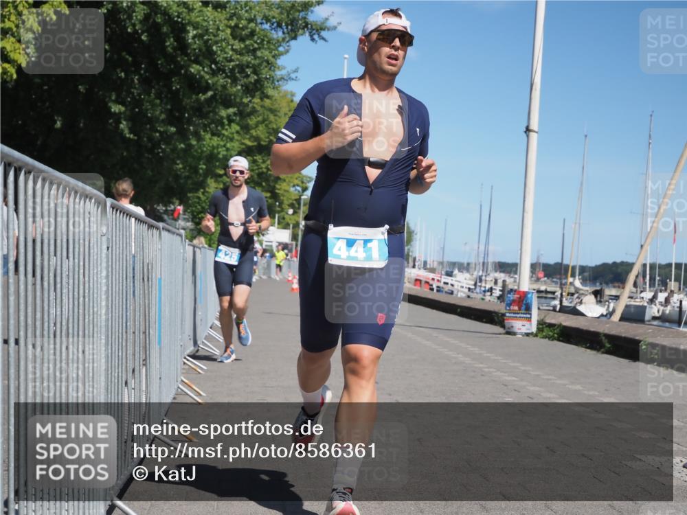 17.08.2025 - KN Förde Triathlon 2025 KatJ http://msf.ph/oto/8586361 17.08.2025 13:27:24 Laufen 425, 441 meine-sportfotos.de