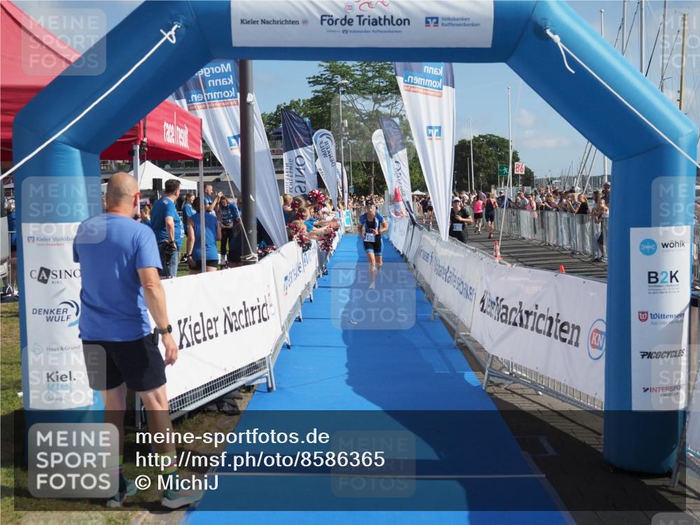 17.08.2025 - KN Förde Triathlon 2025 MichiJ http://msf.ph/oto/8586365 17.08.2025 10:24:55 Laufen 109 meine-sportfotos.de