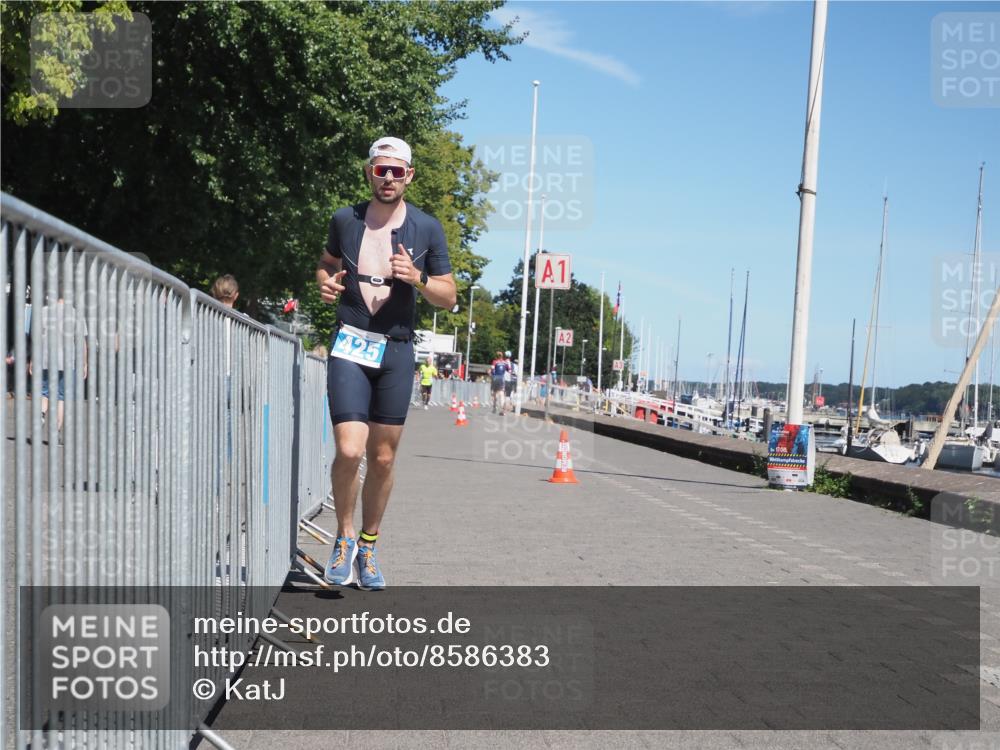 17.08.2025 - KN Förde Triathlon 2025 KatJ http://msf.ph/oto/8586383 17.08.2025 13:27:25 Laufen 425, 441 meine-sportfotos.de