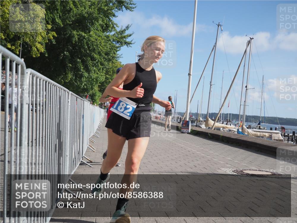 17.08.2025 - KN Förde Triathlon 2025 KatJ http://msf.ph/oto/8586388 17.08.2025 10:35:45 Laufen 172, 182, 242 meine-sportfotos.de