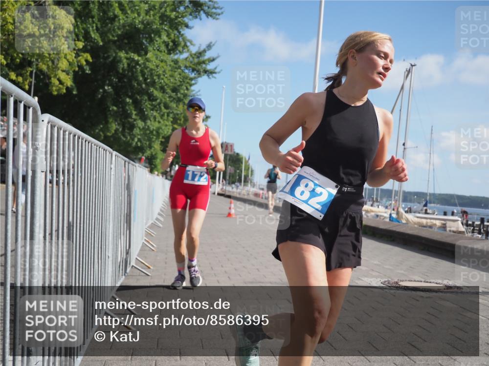17.08.2025 - KN Förde Triathlon 2025 KatJ http://msf.ph/oto/8586395 17.08.2025 10:35:45 Laufen 172, 182, 242 meine-sportfotos.de