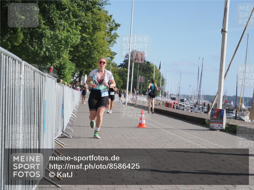 17.08.2025 - KN Förde Triathlon 2025 KatJ http://msf.ph/oto/8586425 17.08.2025 10:35:50 Laufen 242 meine-sportfotos.de
