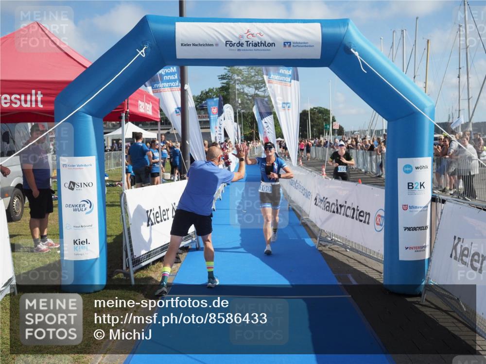 17.08.2025 - KN Förde Triathlon 2025 MichiJ http://msf.ph/oto/8586433 17.08.2025 10:24:58 Laufen 109 meine-sportfotos.de