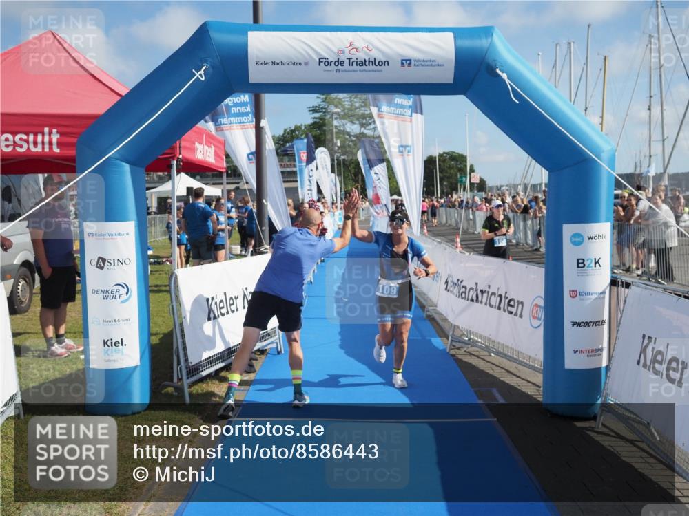 17.08.2025 - KN Förde Triathlon 2025 MichiJ http://msf.ph/oto/8586443 17.08.2025 10:24:59 Laufen 109 meine-sportfotos.de