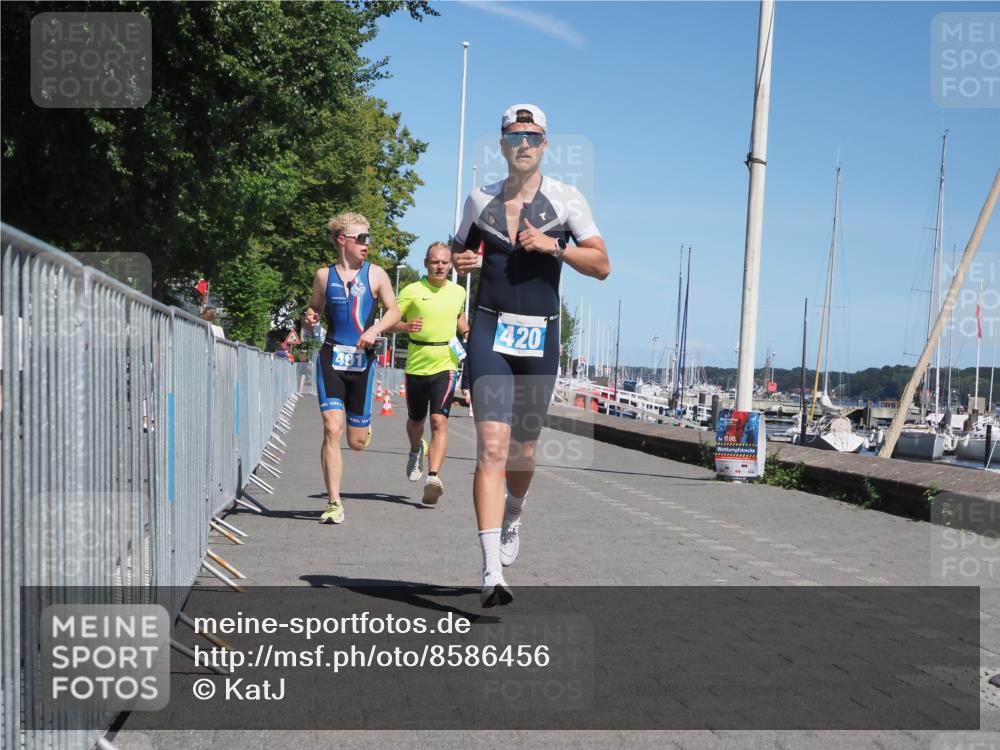 17.08.2025 - KN Förde Triathlon 2025 KatJ http://msf.ph/oto/8586456 17.08.2025 13:27:38 Laufen 401, 420, 456 meine-sportfotos.de