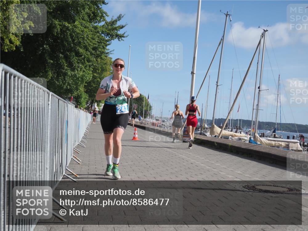 17.08.2025 - KN Förde Triathlon 2025 KatJ http://msf.ph/oto/8586477 17.08.2025 10:35:53 Laufen 242, 246 meine-sportfotos.de