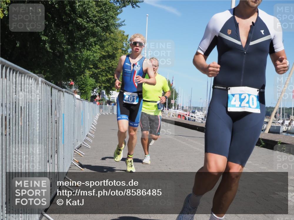 17.08.2025 - KN Förde Triathlon 2025 KatJ http://msf.ph/oto/8586485 17.08.2025 13:27:39 Laufen 401, 420, 456 meine-sportfotos.de