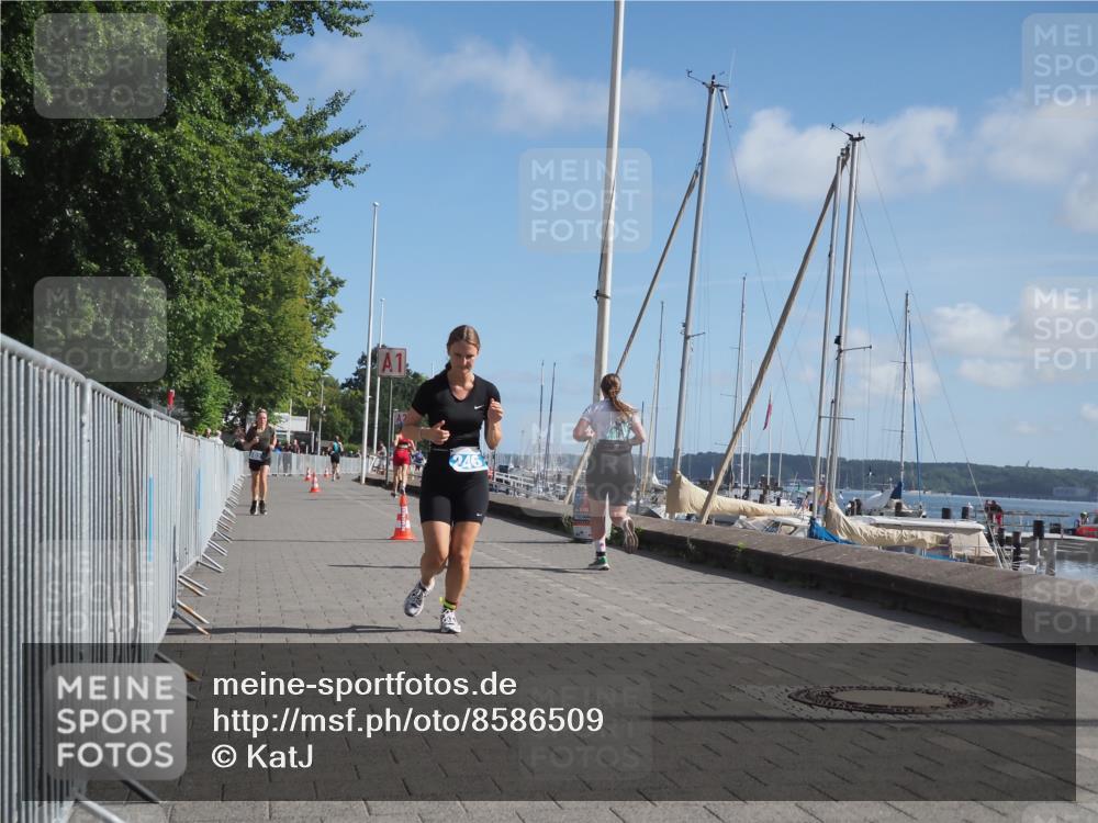 17.08.2025 - KN Förde Triathlon 2025 KatJ http://msf.ph/oto/8586509 17.08.2025 10:36:01 Laufen 102, 246 meine-sportfotos.de