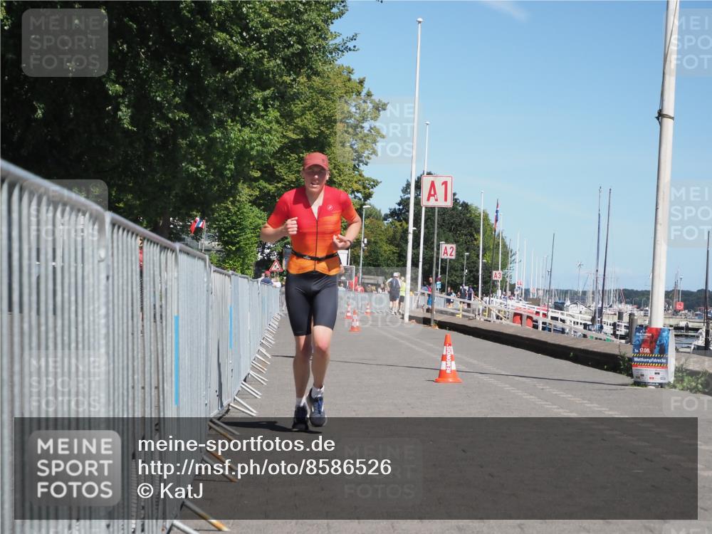 17.08.2025 - KN Förde Triathlon 2025 KatJ http://msf.ph/oto/8586526 17.08.2025 13:28:03 Laufen 424, 472 meine-sportfotos.de