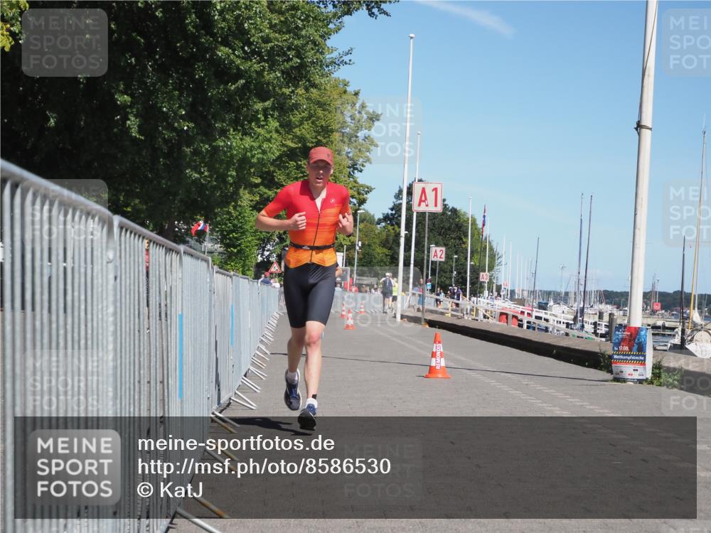 17.08.2025 - KN Förde Triathlon 2025 KatJ http://msf.ph/oto/8586530 17.08.2025 13:28:03 Laufen 424, 472 meine-sportfotos.de