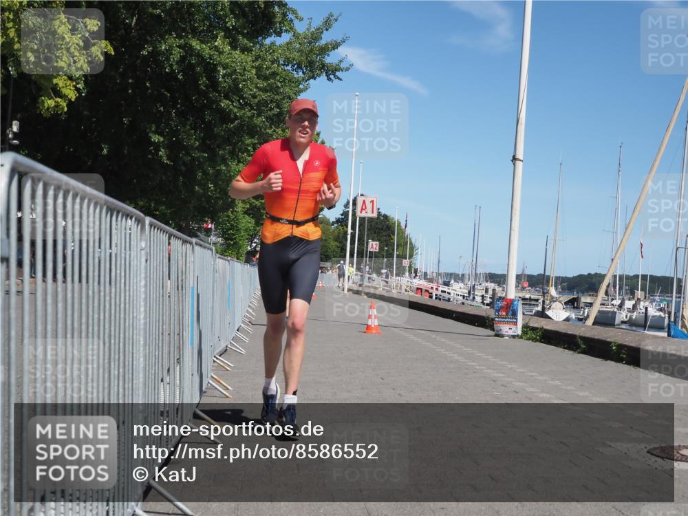17.08.2025 - KN Förde Triathlon 2025 KatJ http://msf.ph/oto/8586552 17.08.2025 13:28:05 Laufen 424, 472 meine-sportfotos.de