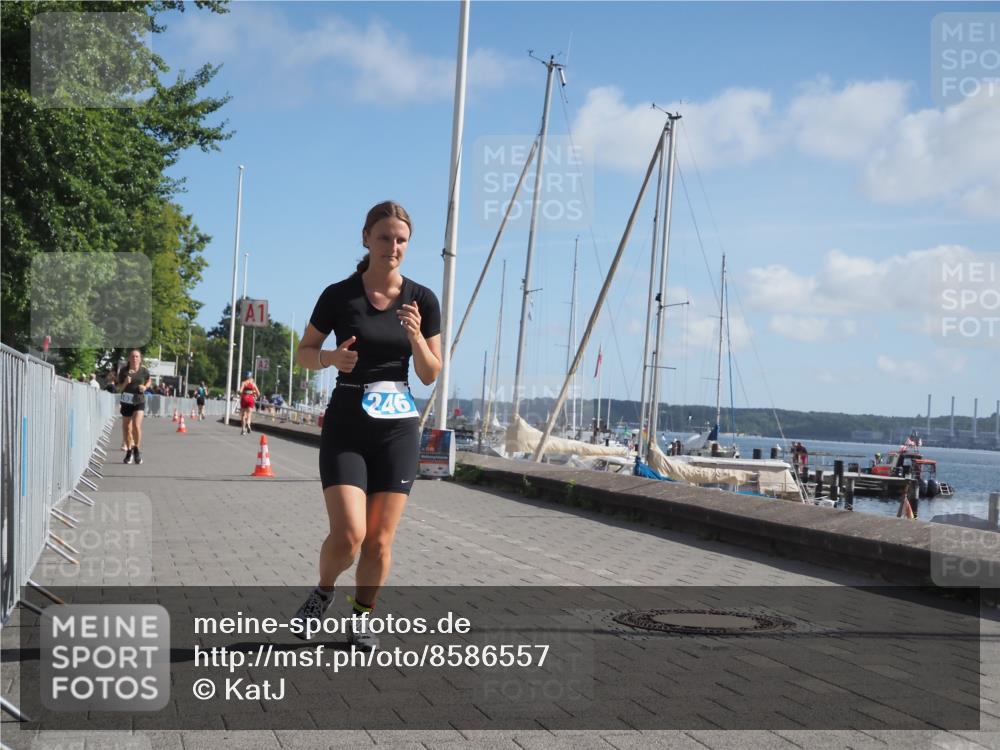 17.08.2025 - KN Förde Triathlon 2025 KatJ http://msf.ph/oto/8586557 17.08.2025 10:36:02 Laufen 102, 246 meine-sportfotos.de