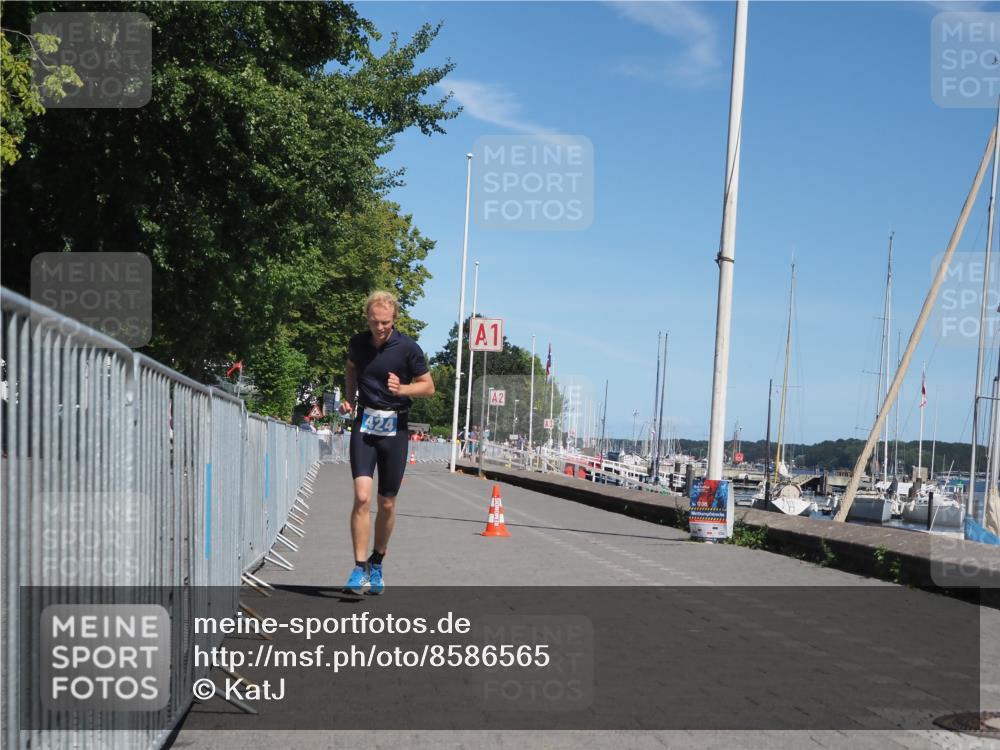 17.08.2025 - KN Förde Triathlon 2025 KatJ http://msf.ph/oto/8586565 17.08.2025 13:28:08 Laufen 424, 472 meine-sportfotos.de
