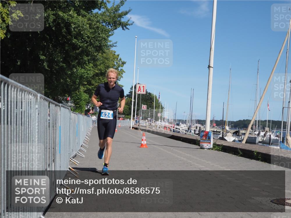17.08.2025 - KN Förde Triathlon 2025 KatJ http://msf.ph/oto/8586575 17.08.2025 13:28:08 Laufen 424, 472 meine-sportfotos.de