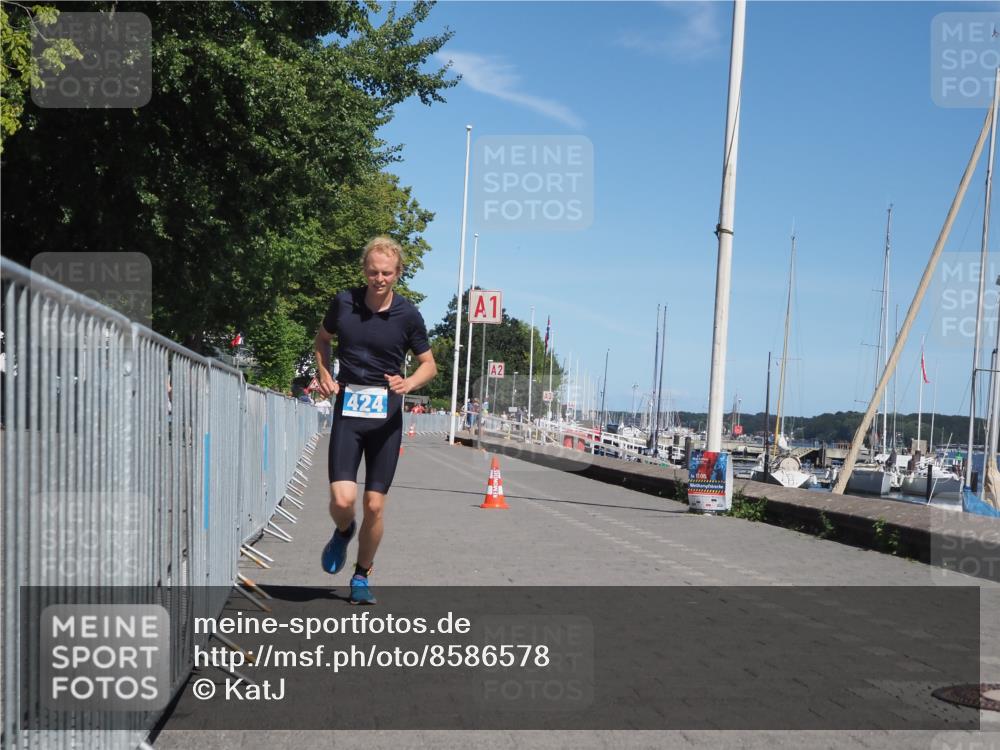 17.08.2025 - KN Förde Triathlon 2025 KatJ http://msf.ph/oto/8586578 17.08.2025 13:28:08 Laufen 424, 472 meine-sportfotos.de