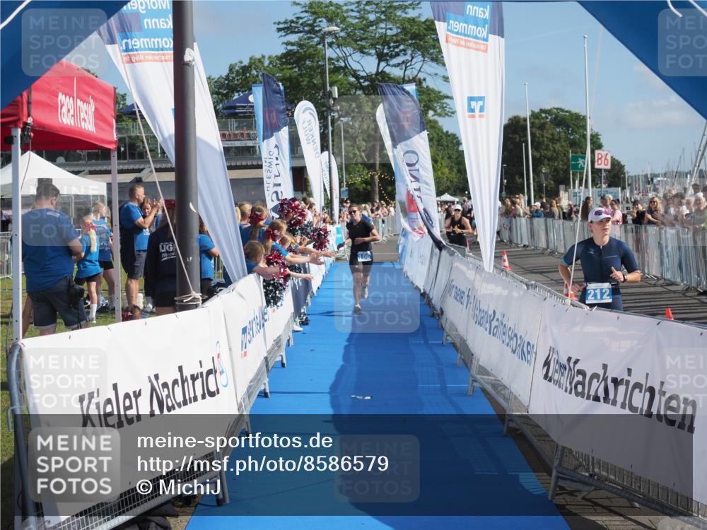 17.08.2025 - KN Förde Triathlon 2025 MichiJ http://msf.ph/oto/8586579 17.08.2025 10:26:13 Laufen 106 meine-sportfotos.de