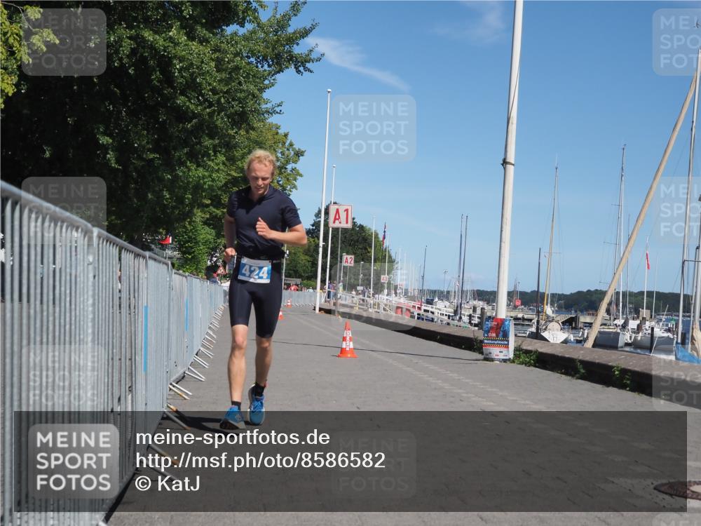 17.08.2025 - KN Förde Triathlon 2025 KatJ http://msf.ph/oto/8586582 17.08.2025 13:28:08 Laufen 424, 472 meine-sportfotos.de