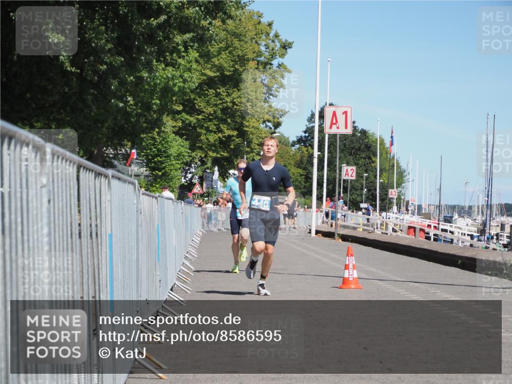 17.08.2025 - KN Förde Triathlon 2025 KatJ http://msf.ph/oto/8586595 17.08.2025 13:28:34 Laufen 406, 440 meine-sportfotos.de