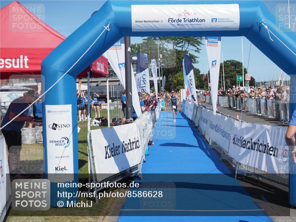 17.08.2025 - KN Förde Triathlon 2025 MichiJ http://msf.ph/oto/8586628 17.08.2025 13:28:20 Laufen 408 meine-sportfotos.de
