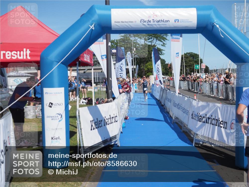 17.08.2025 - KN Förde Triathlon 2025 MichiJ http://msf.ph/oto/8586630 17.08.2025 13:28:21 Laufen 408 meine-sportfotos.de