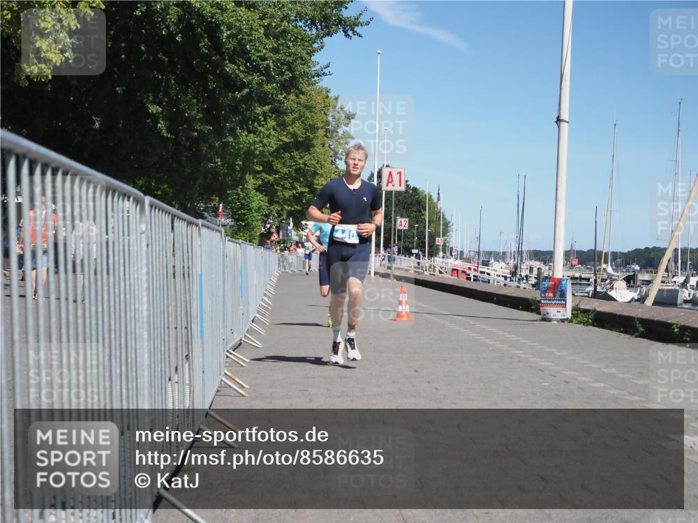 17.08.2025 - KN Förde Triathlon 2025 KatJ http://msf.ph/oto/8586635 17.08.2025 13:28:36 Laufen 406, 440 meine-sportfotos.de