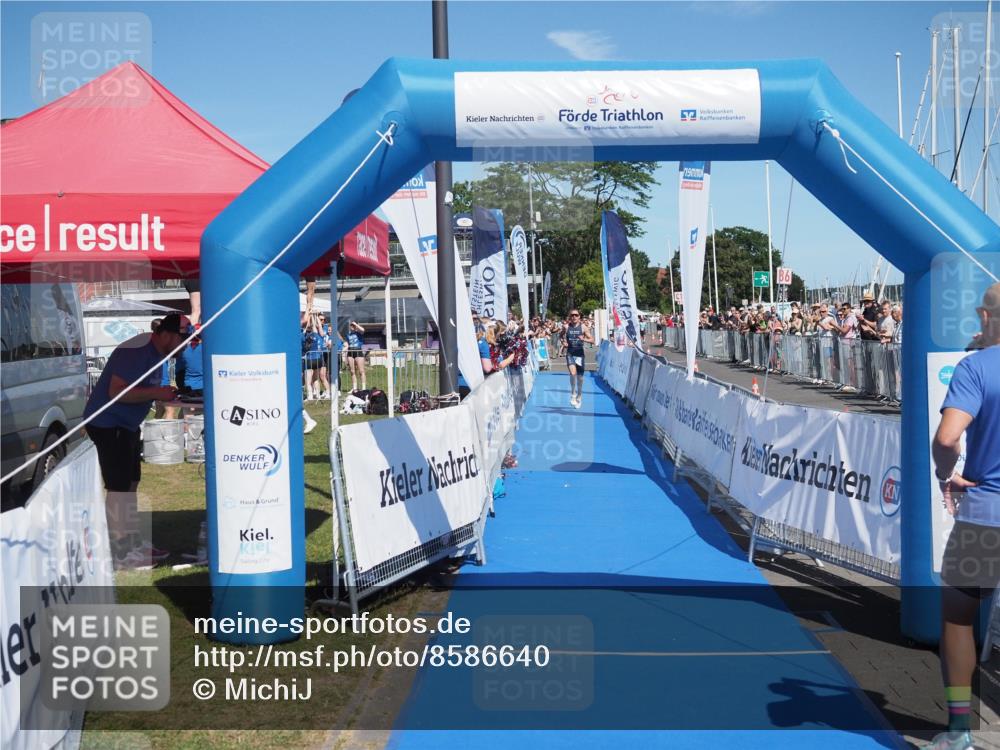 17.08.2025 - KN Förde Triathlon 2025 MichiJ http://msf.ph/oto/8586640 17.08.2025 13:28:21 Laufen 408 meine-sportfotos.de
