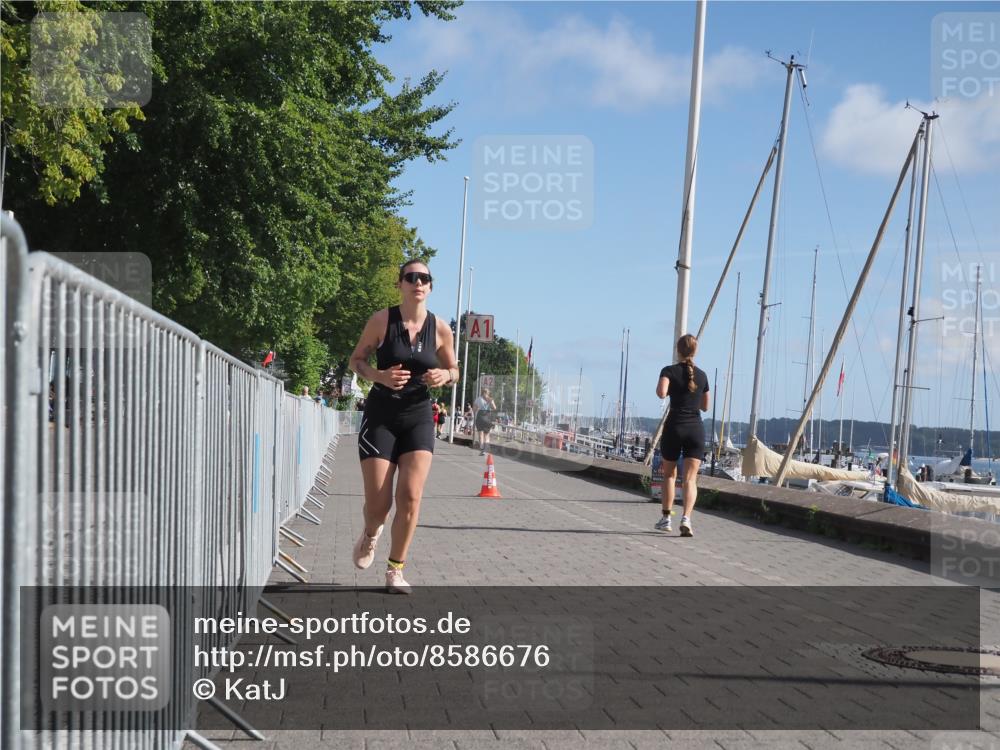17.08.2025 - KN Förde Triathlon 2025 KatJ http://msf.ph/oto/8586676 17.08.2025 10:36:11 Laufen 102, 248 meine-sportfotos.de