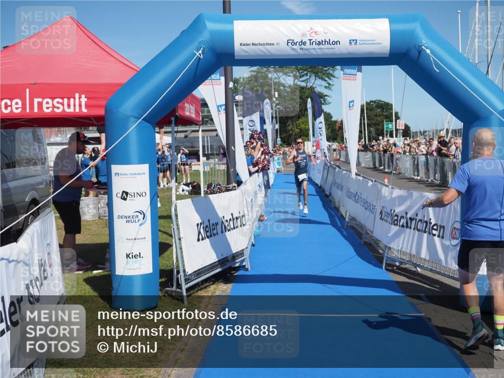17.08.2025 - KN Förde Triathlon 2025 MichiJ http://msf.ph/oto/8586685 17.08.2025 13:28:23 Laufen 408 meine-sportfotos.de