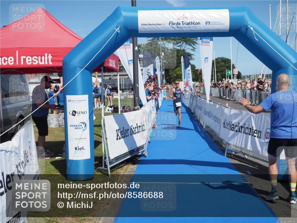17.08.2025 - KN Förde Triathlon 2025 MichiJ http://msf.ph/oto/8586688 17.08.2025 13:28:23 Laufen 408 meine-sportfotos.de