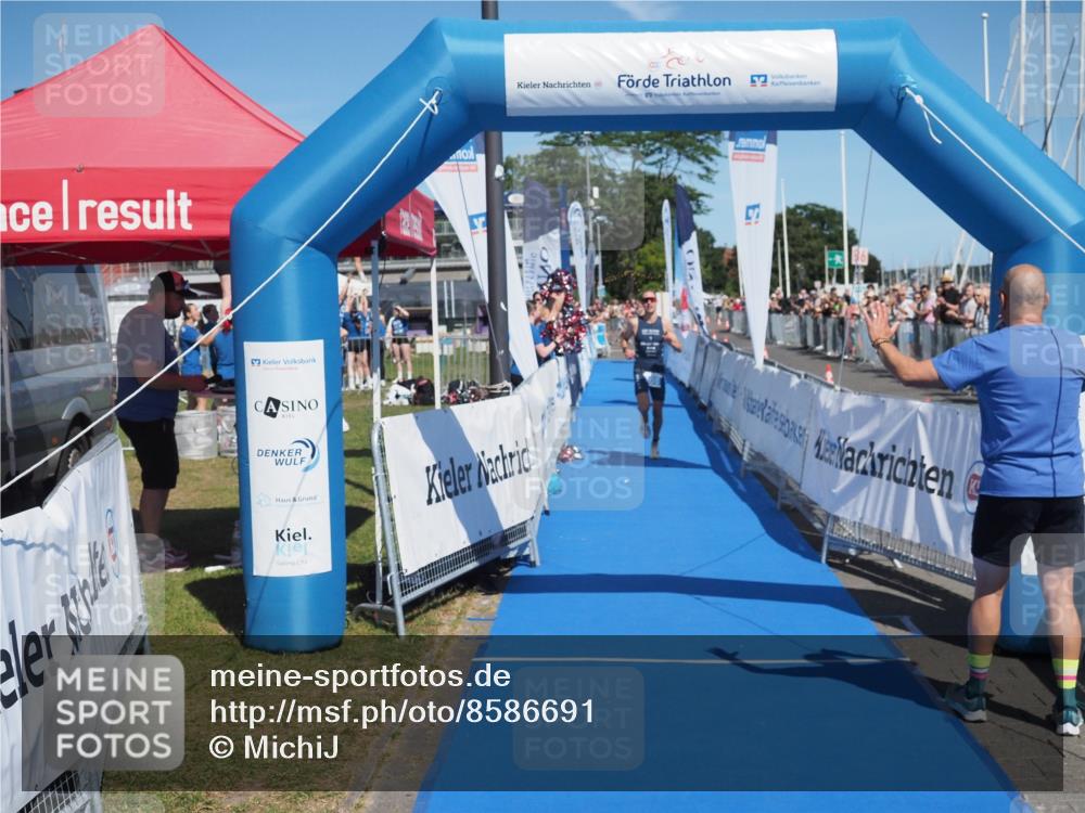 17.08.2025 - KN Förde Triathlon 2025 MichiJ http://msf.ph/oto/8586691 17.08.2025 13:28:23 Laufen 408 meine-sportfotos.de