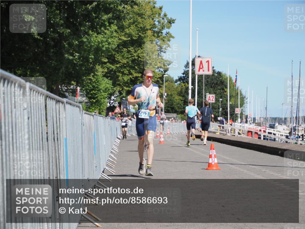 17.08.2025 - KN Förde Triathlon 2025 KatJ http://msf.ph/oto/8586693 17.08.2025 13:28:50 Laufen 398, 402 meine-sportfotos.de