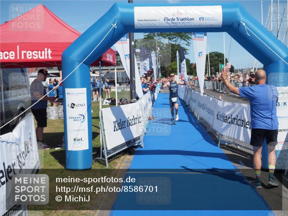 17.08.2025 - KN Förde Triathlon 2025 MichiJ http://msf.ph/oto/8586701 17.08.2025 13:28:23 Laufen 408 meine-sportfotos.de