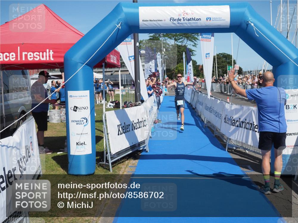 17.08.2025 - KN Förde Triathlon 2025 MichiJ http://msf.ph/oto/8586702 17.08.2025 13:28:24 Laufen 408 meine-sportfotos.de