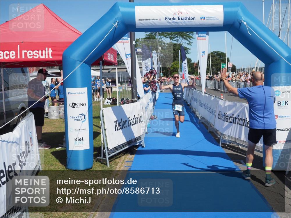 17.08.2025 - KN Förde Triathlon 2025 MichiJ http://msf.ph/oto/8586713 17.08.2025 13:28:24 Laufen 408 meine-sportfotos.de
