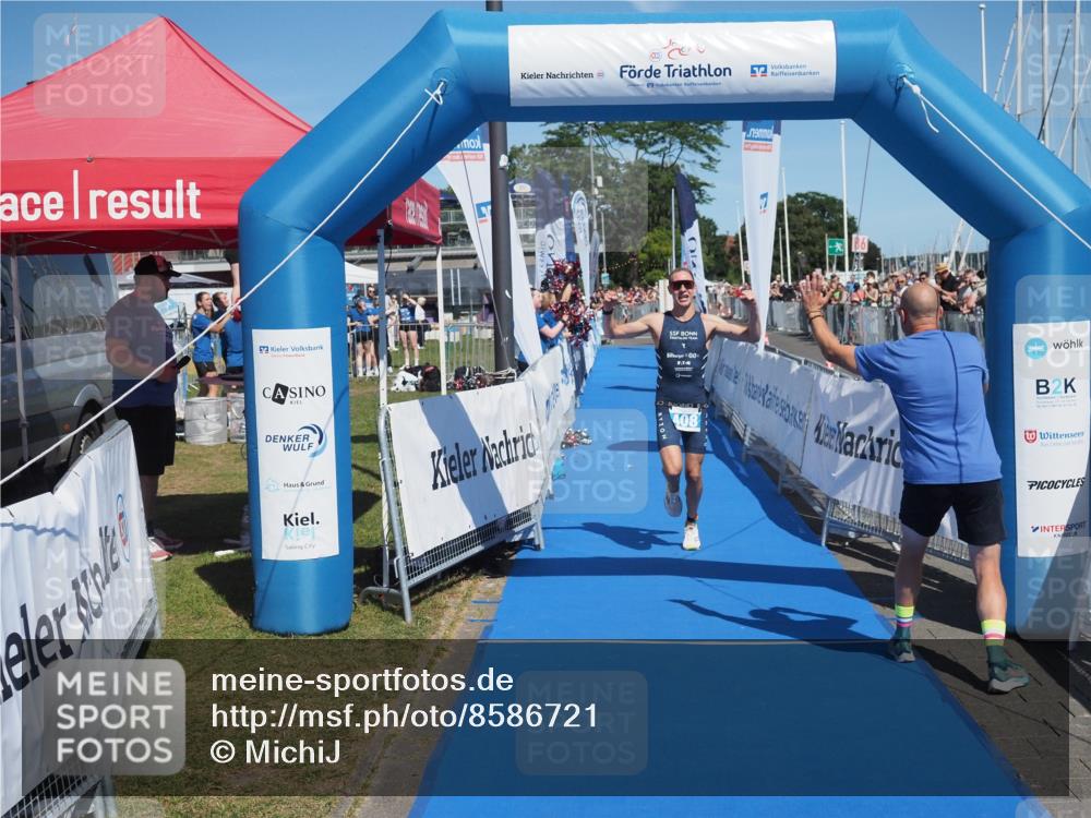 17.08.2025 - KN Förde Triathlon 2025 MichiJ http://msf.ph/oto/8586721 17.08.2025 13:28:24 Laufen 408 meine-sportfotos.de