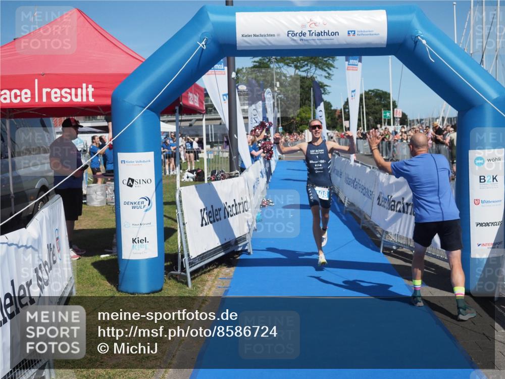 17.08.2025 - KN Förde Triathlon 2025 MichiJ http://msf.ph/oto/8586724 17.08.2025 13:28:25 Laufen 408 meine-sportfotos.de