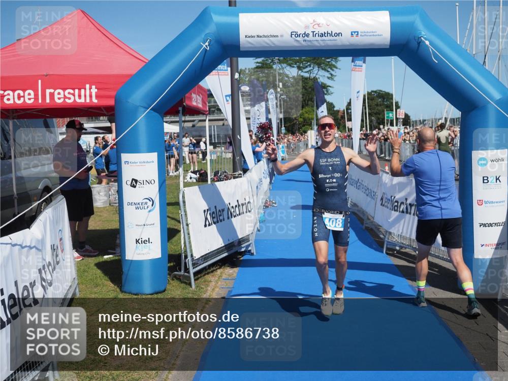 17.08.2025 - KN Förde Triathlon 2025 MichiJ http://msf.ph/oto/8586738 17.08.2025 13:28:25 Laufen 408 meine-sportfotos.de