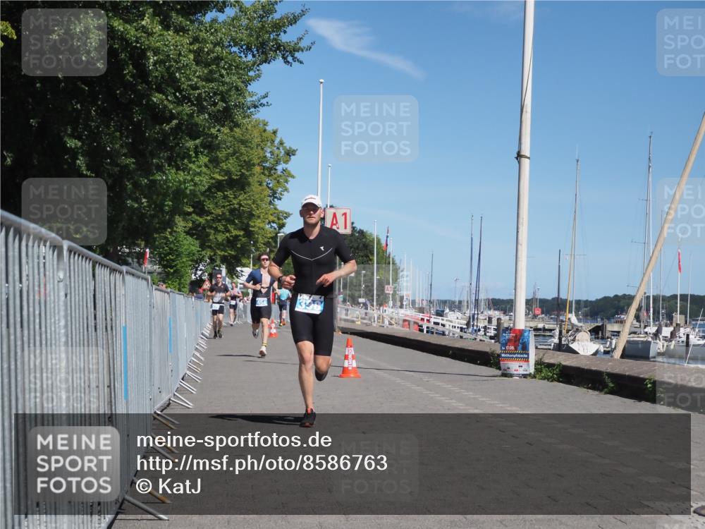 17.08.2025 - KN Förde Triathlon 2025 KatJ http://msf.ph/oto/8586763 17.08.2025 13:28:56 Laufen 398, 402, 454 meine-sportfotos.de