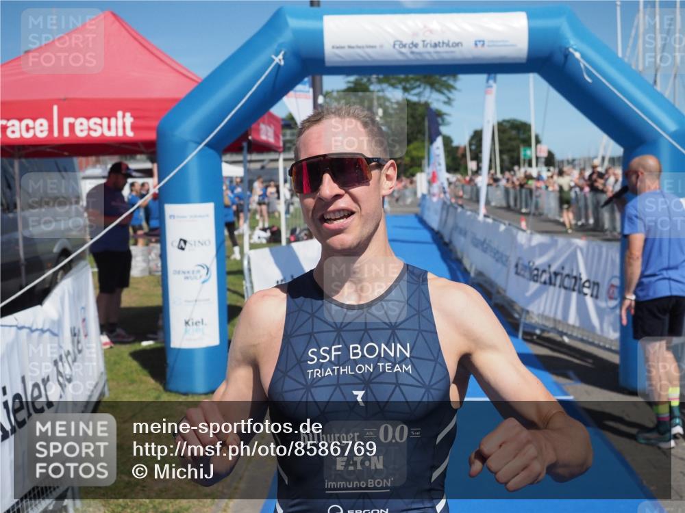 17.08.2025 - KN Förde Triathlon 2025 MichiJ http://msf.ph/oto/8586769 17.08.2025 13:28:26 Laufen 408 meine-sportfotos.de