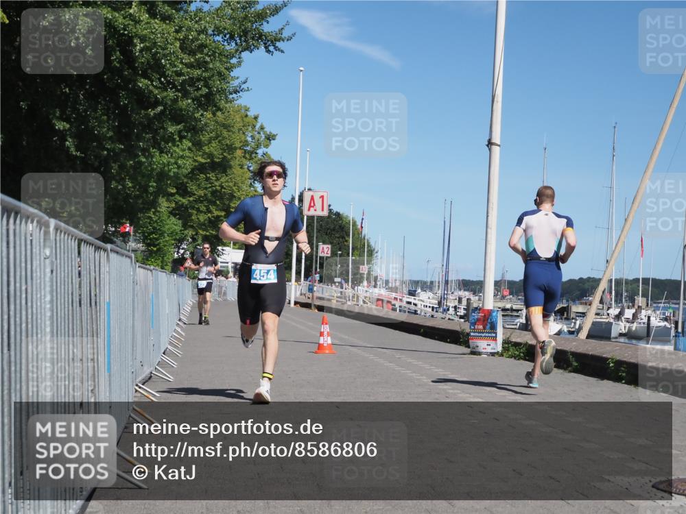 17.08.2025 - KN Förde Triathlon 2025 KatJ http://msf.ph/oto/8586806 17.08.2025 13:29:00 Laufen 398, 454 meine-sportfotos.de