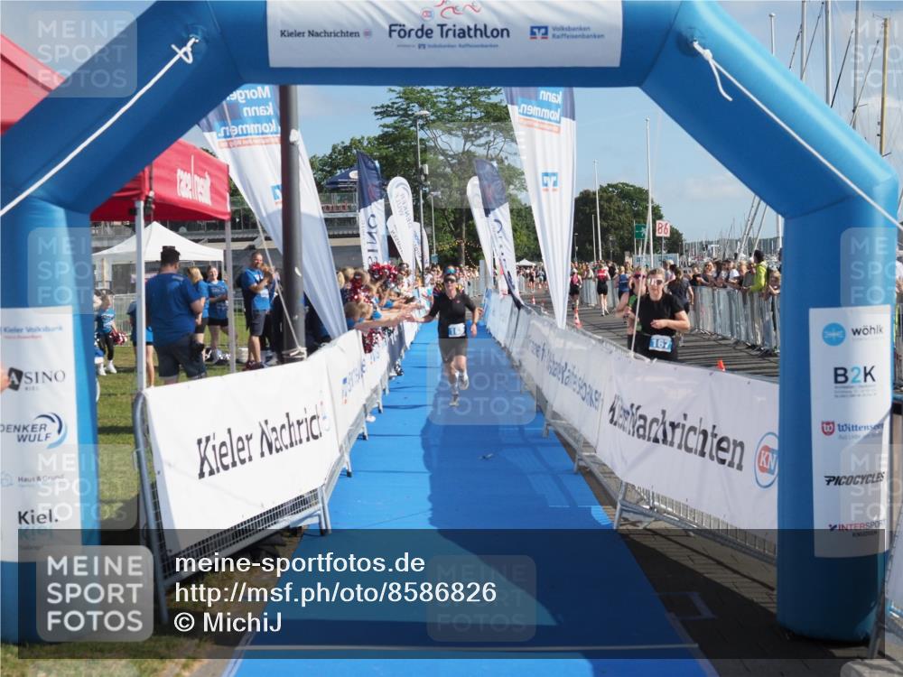 17.08.2025 - KN Förde Triathlon 2025 MichiJ http://msf.ph/oto/8586826 17.08.2025 10:26:28 Laufen 110, 166, 168 meine-sportfotos.de