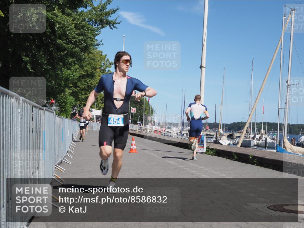17.08.2025 - KN Förde Triathlon 2025 KatJ http://msf.ph/oto/8586832 17.08.2025 13:29:01 Laufen 398, 423, 454 meine-sportfotos.de