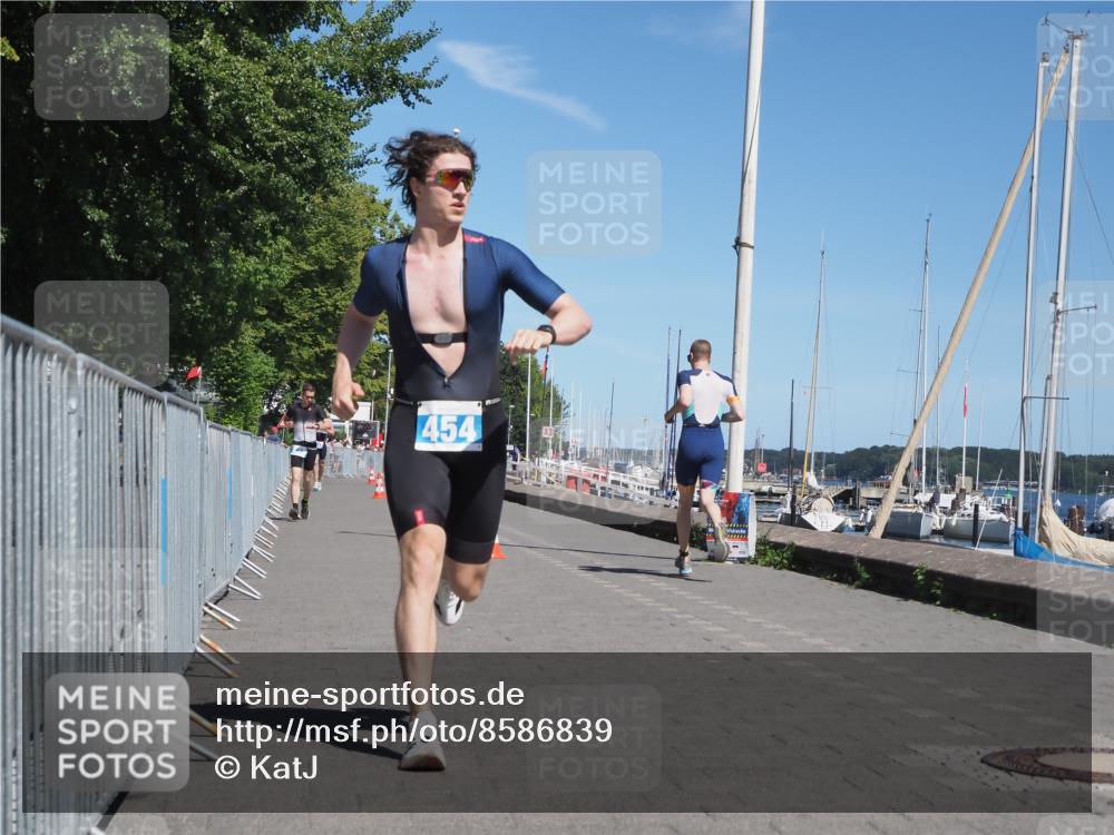 17.08.2025 - KN Förde Triathlon 2025 KatJ http://msf.ph/oto/8586839 17.08.2025 13:29:01 Laufen 398, 423, 454 meine-sportfotos.de