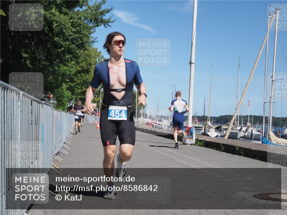 17.08.2025 - KN Förde Triathlon 2025 KatJ http://msf.ph/oto/8586842 17.08.2025 13:29:01 Laufen 398, 423, 454 meine-sportfotos.de