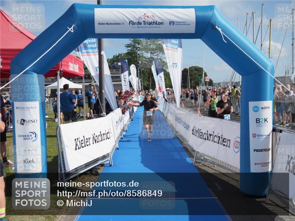 17.08.2025 - KN Förde Triathlon 2025 MichiJ http://msf.ph/oto/8586849 17.08.2025 10:26:29 Laufen 166, 168 meine-sportfotos.de