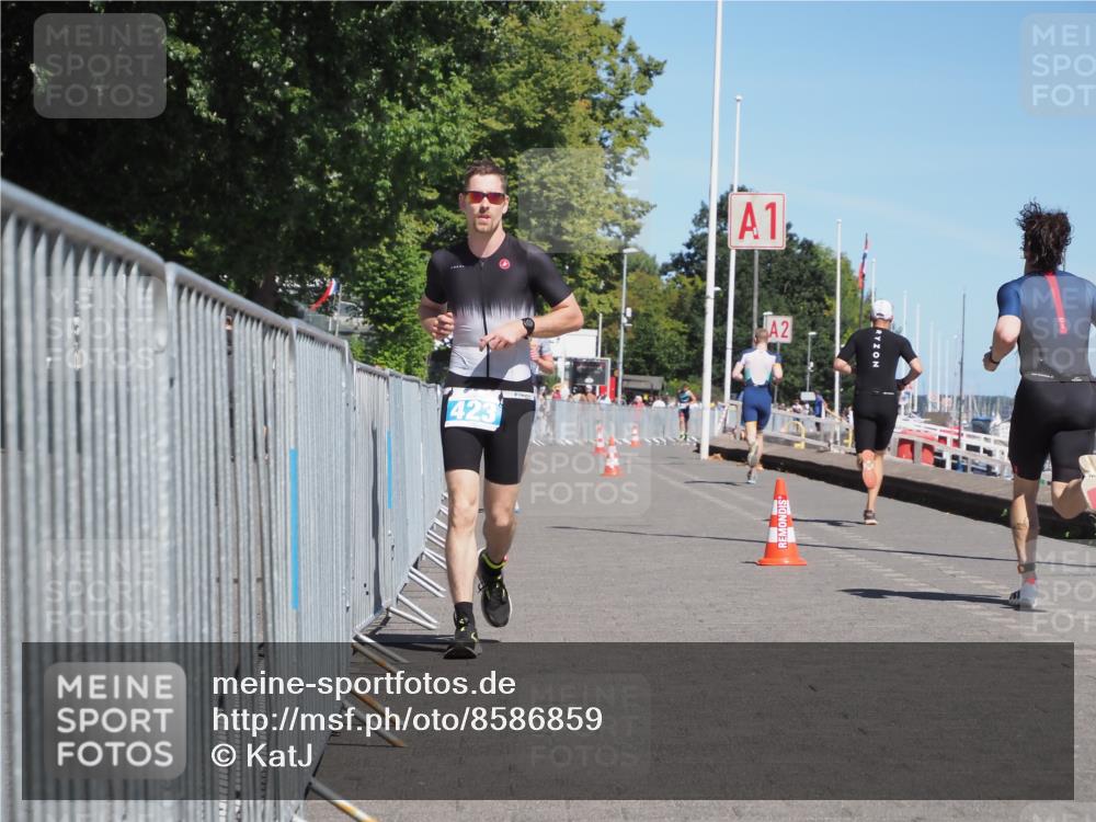 17.08.2025 - KN Förde Triathlon 2025 KatJ http://msf.ph/oto/8586859 17.08.2025 13:29:07 Laufen 423, 442 meine-sportfotos.de
