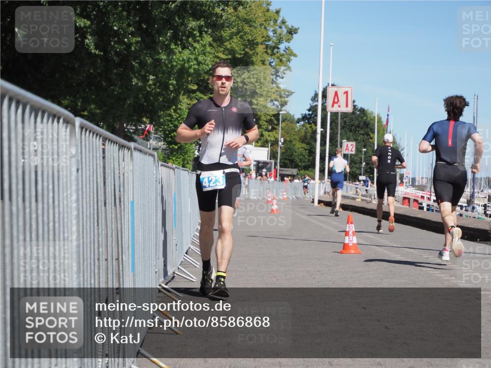 17.08.2025 - KN Förde Triathlon 2025 KatJ http://msf.ph/oto/8586868 17.08.2025 13:29:08 Laufen 423, 442 meine-sportfotos.de