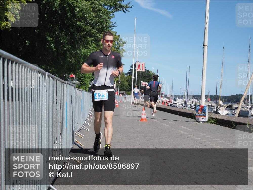 17.08.2025 - KN Förde Triathlon 2025 KatJ http://msf.ph/oto/8586897 17.08.2025 13:29:09 Laufen 423, 442 meine-sportfotos.de