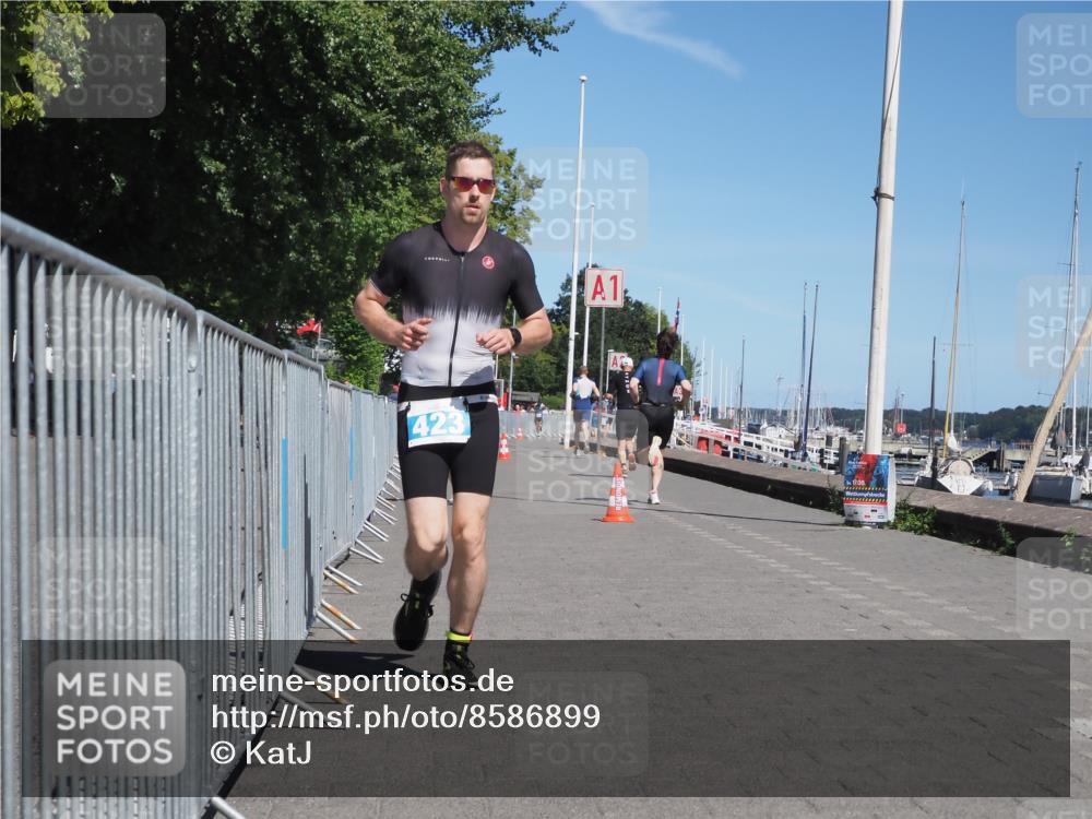 17.08.2025 - KN Förde Triathlon 2025 KatJ http://msf.ph/oto/8586899 17.08.2025 13:29:09 Laufen 423, 442 meine-sportfotos.de