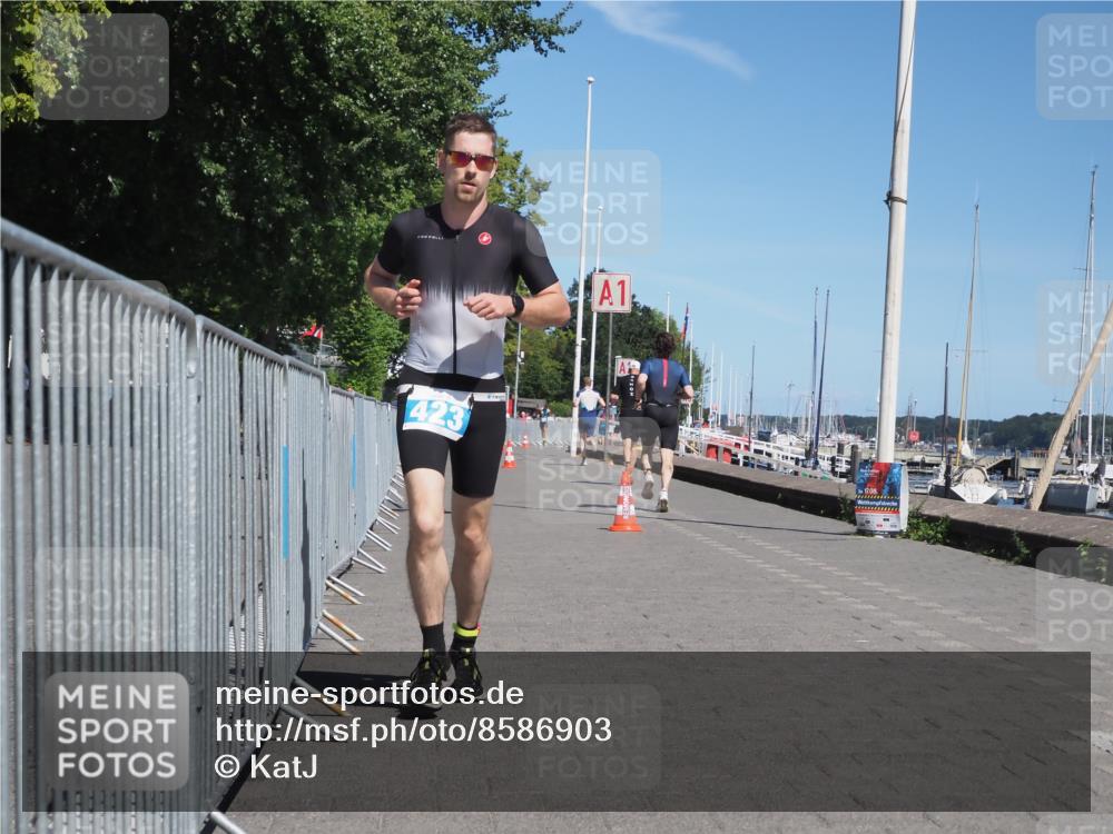 17.08.2025 - KN Förde Triathlon 2025 KatJ http://msf.ph/oto/8586903 17.08.2025 13:29:09 Laufen 423, 442 meine-sportfotos.de